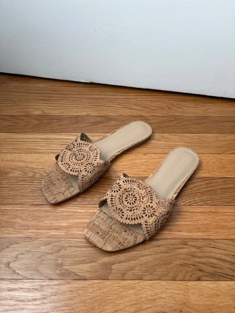 Ann Taylor Flat Cork Sandals, Natural, Sz 8M, NWOB